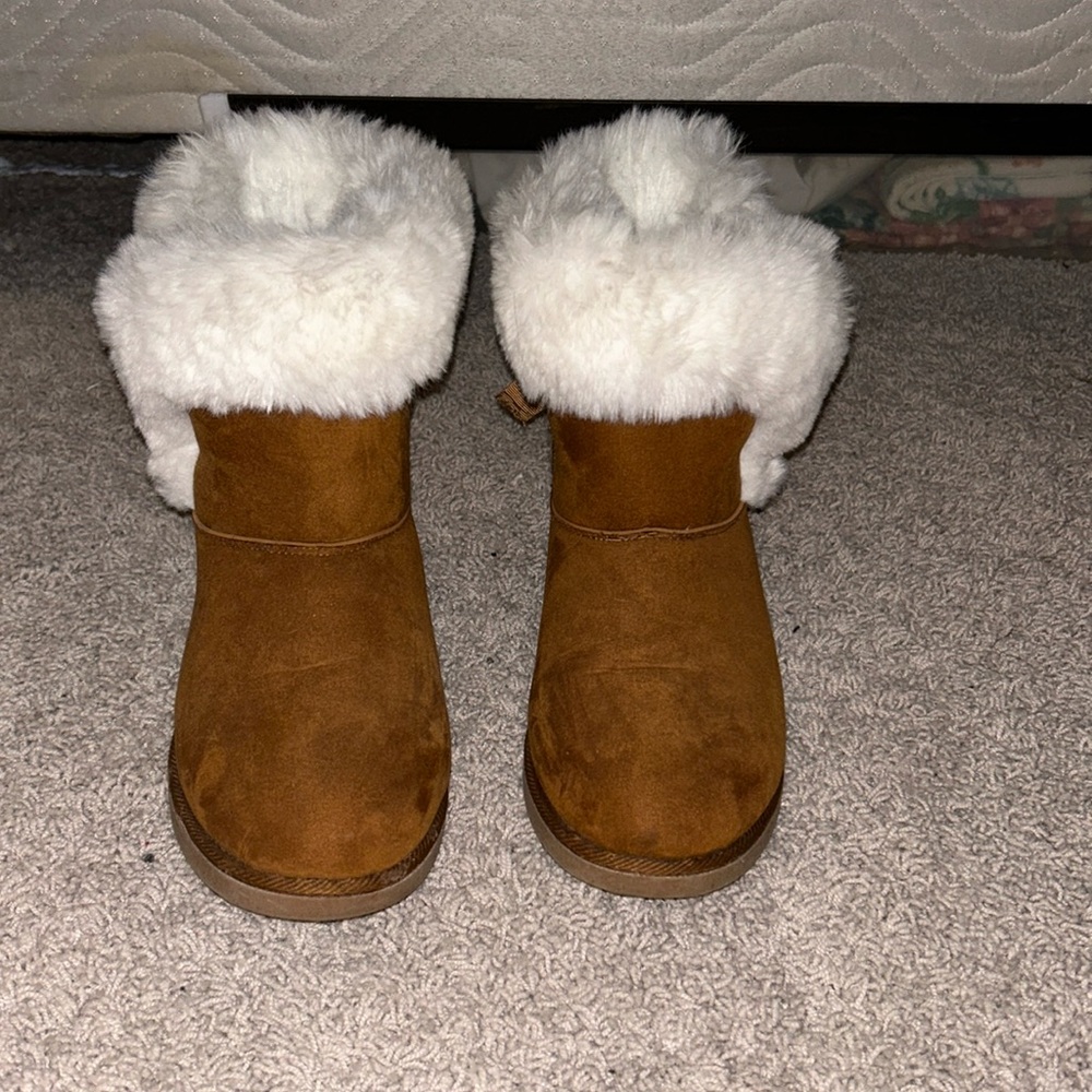 Juicy Couture Winter Boots